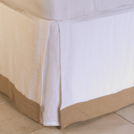white and gold bedroom decor