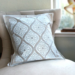 unique dorm room decor