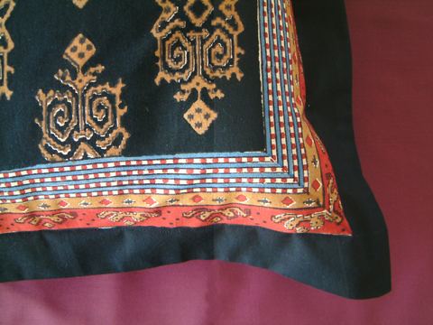Kilim Noir pillow sham