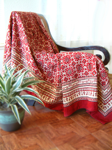Ruby Kilim quilted bedspread