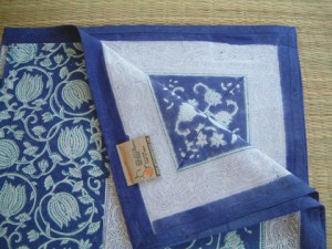 ml_bs_detail_large Blue Asian Style Oriental Floral Queen Bedspread