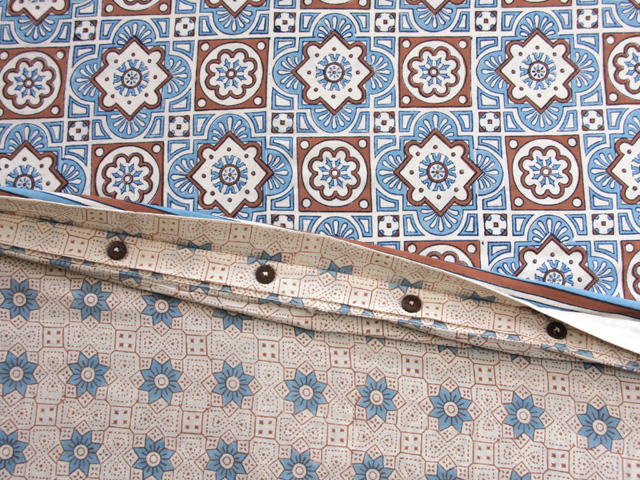 ob_du_detail_large blue and tan reversible moroccan duvet