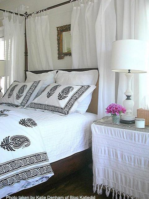 Paisley Au Lait~ Designer Black and White Queen Size Duvet Cover