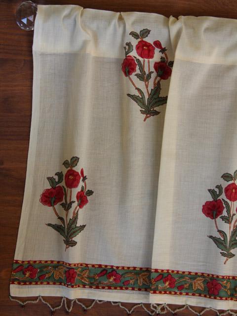 Roses in The Snow Lite ~ Red White Floral Beaded Window Valance