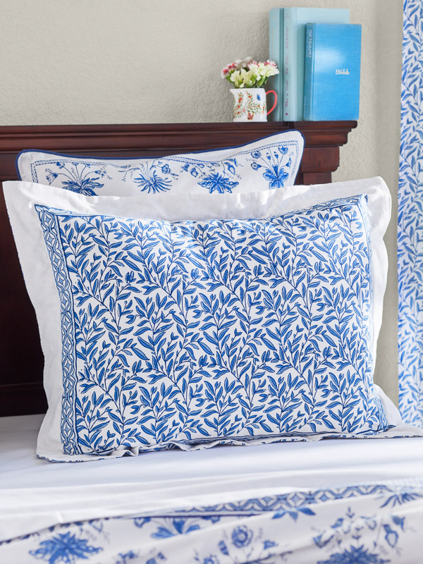 blue and white botanical print vine pattern pillowcases