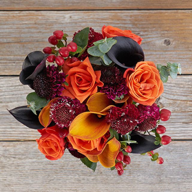 dark rose bouquet for Thanksgiving centerpiece