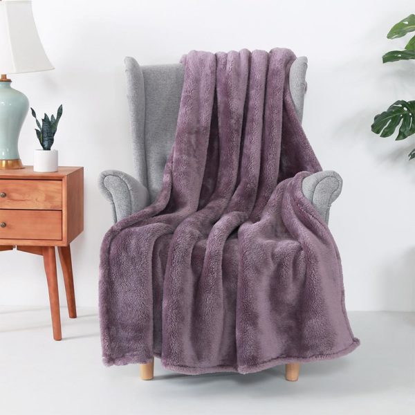 a velvet fluffy throw to add to romantic bedding