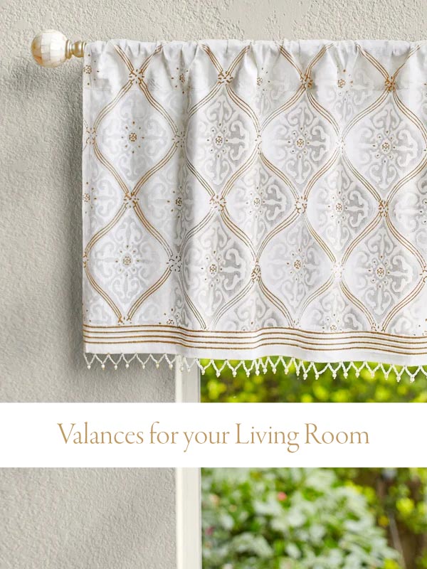 How To Choose Valances For Living Room