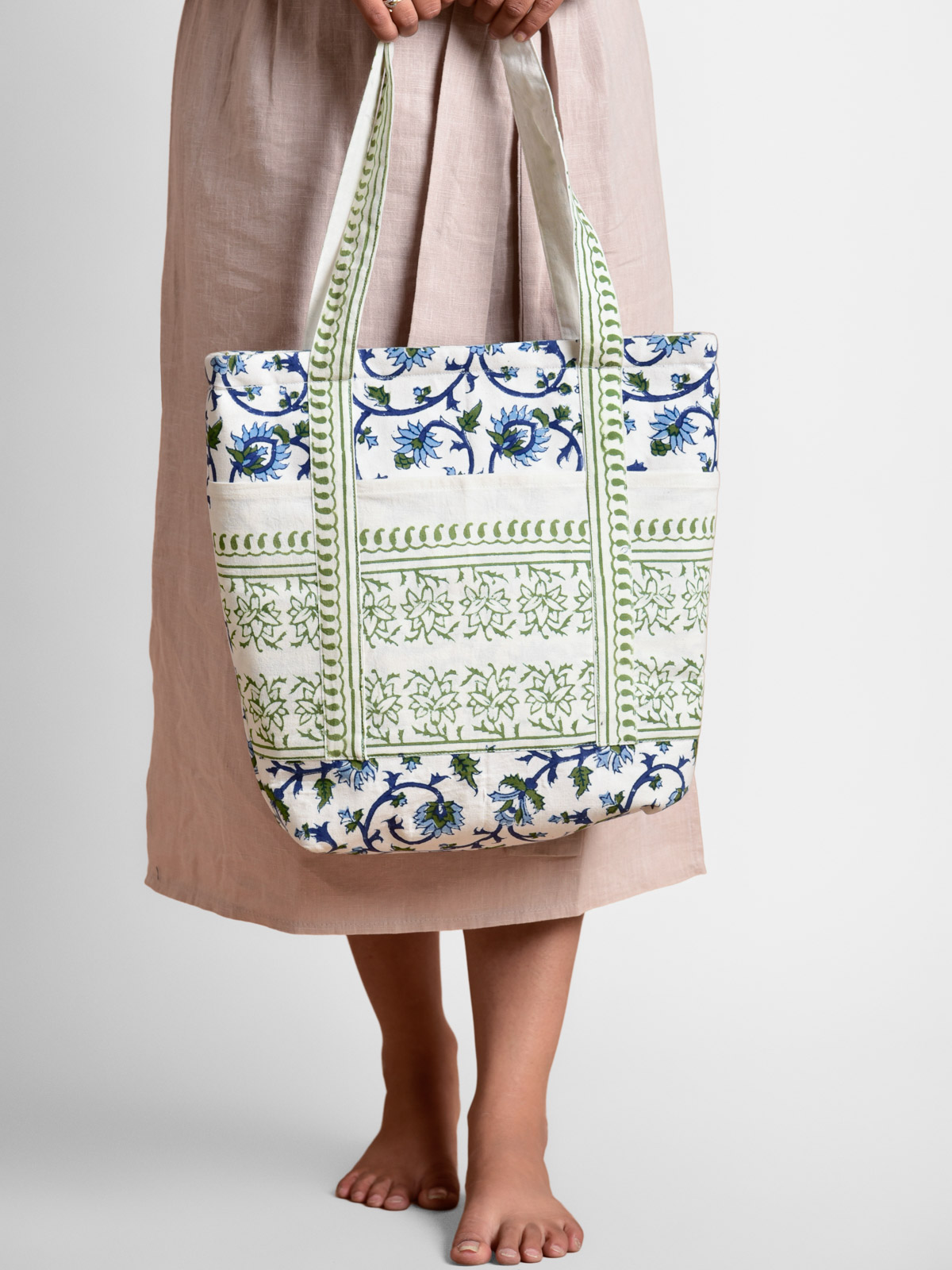 Moonlit Taj Tote Bag