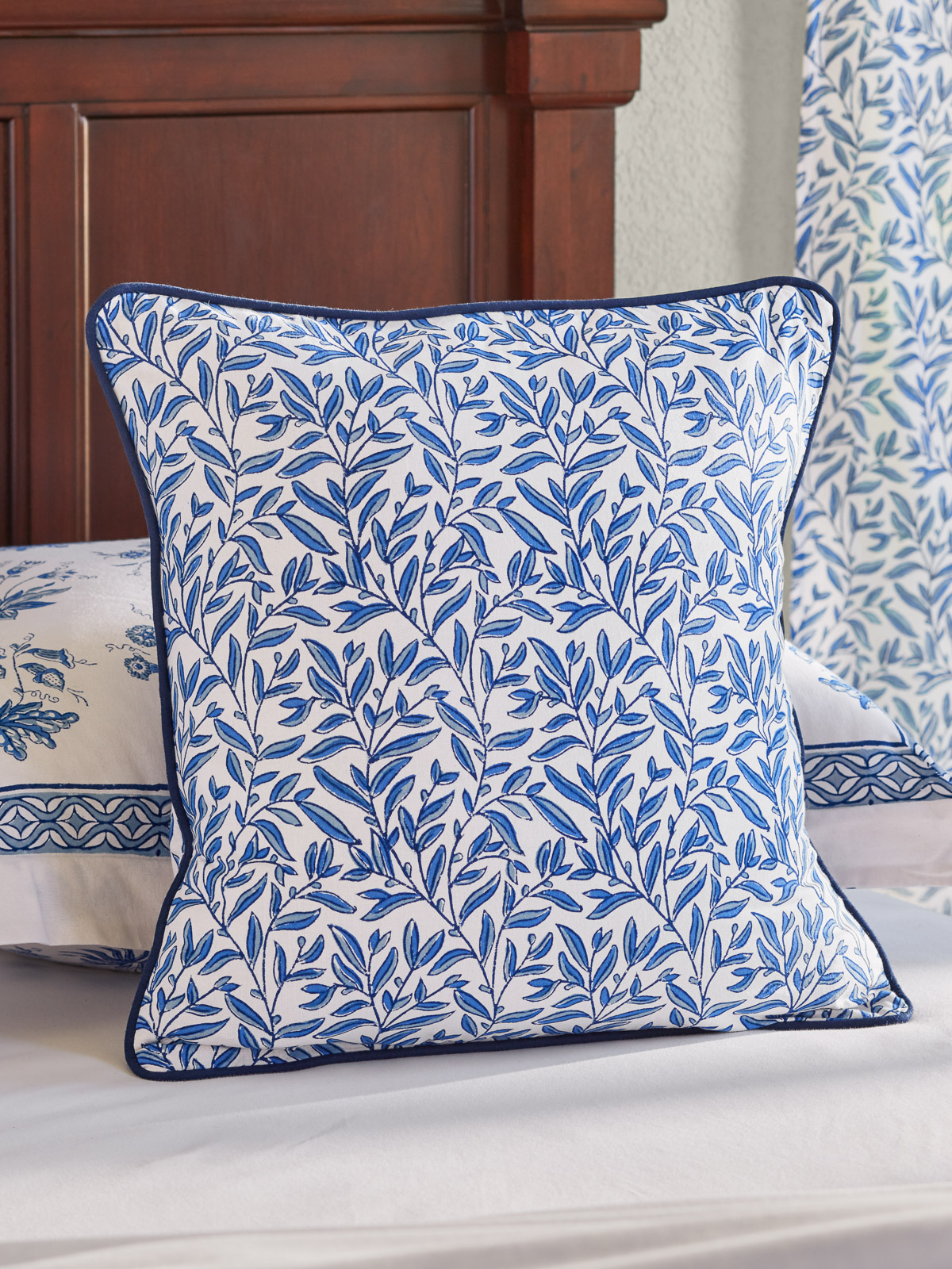 English Gardens (CP) ~ Decorative Throw