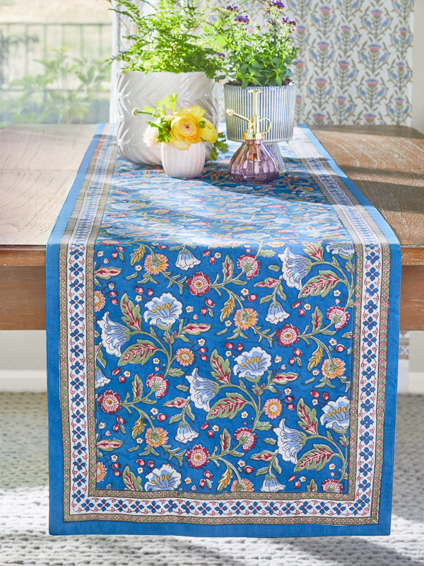 ZOEO Table Runner Vintage Colorful Splash Butterfly and Flower Long Non-Slip Dining Runners Decorative for Wedding Coffee Home Kitchen Party 18 x 72 Inch Dresser Scarf