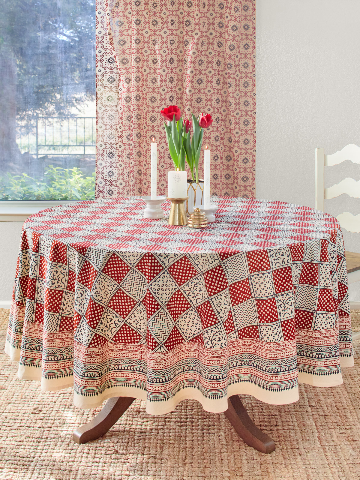 Fete Royale ~ Red Plaid Christmas Holiday Round Tablecloth
