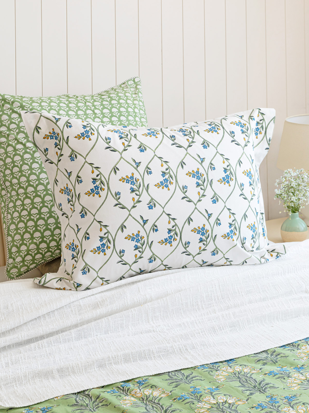 Jardin des Tuileries ~ Ivory Trellis Floral Pillow Sham