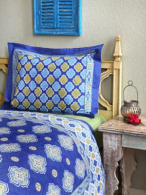 Casablanca Blues (CP) ~ Moroccan Style Quatrefoil Pillow Cover