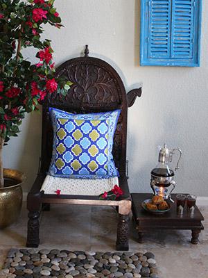 Casablanca Blues (CP) ~ Moroccan Style Quatrefoil Cushion Cover