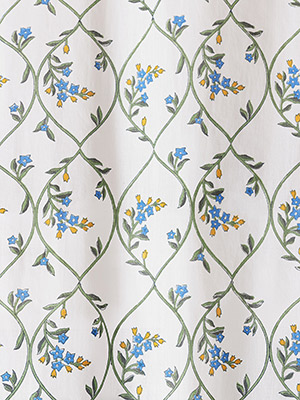 Jardin des Tuileries ~ Ivory Trellis Floral Fabric Swatch