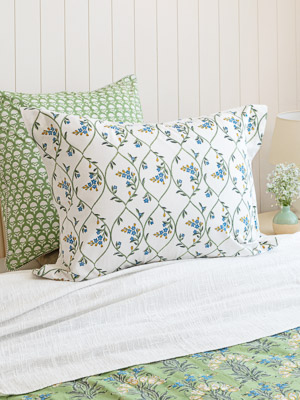 Jardin des Tuileries ~ Ivory Trellis Floral Pillow Sham
