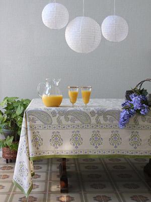 Paisley Fraiche ~ Lime Green Cream Beautiful Elegant Tablecloth