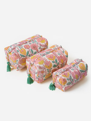 Sunspell Garden ~ Toiletries and Makeup Bag