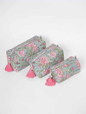 Jacobean Dreams ~ Quilted Toiletries and Makeup Bag