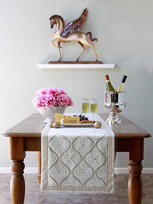 Vanilla Glace ~ White Gold Romantic Elegant Luxury Table Runner